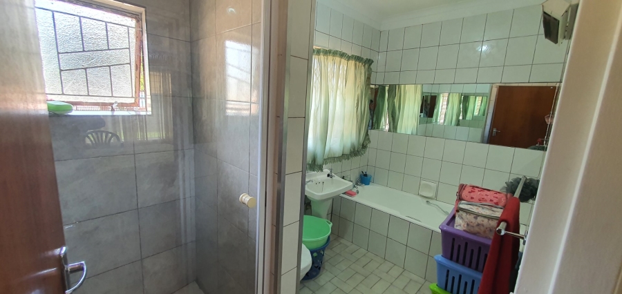 5 Bedroom Property for Sale in Fauna Free State